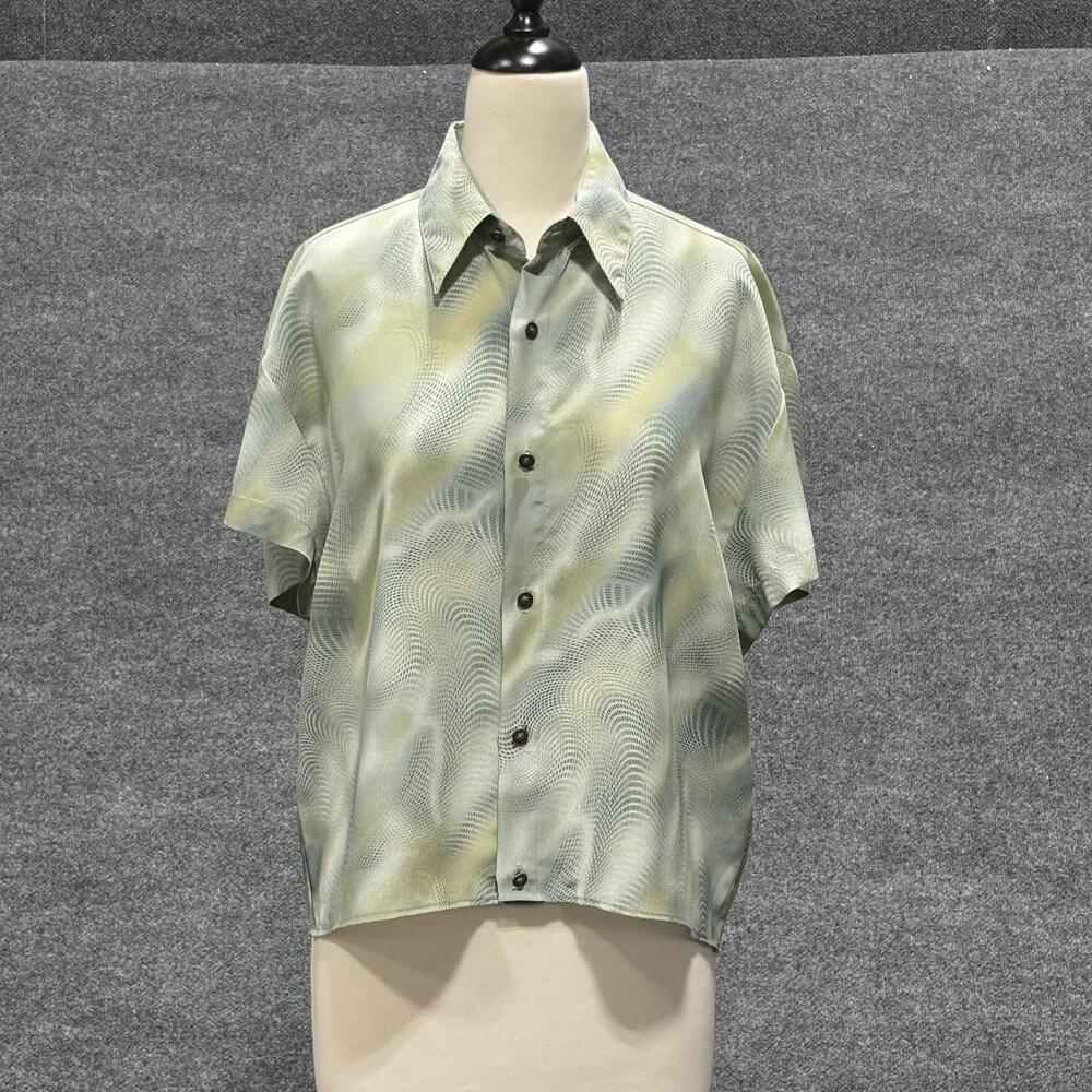 Daniali USA Shirt Womens Small Sage Green Gray Abstract Button Up Short Sleeve